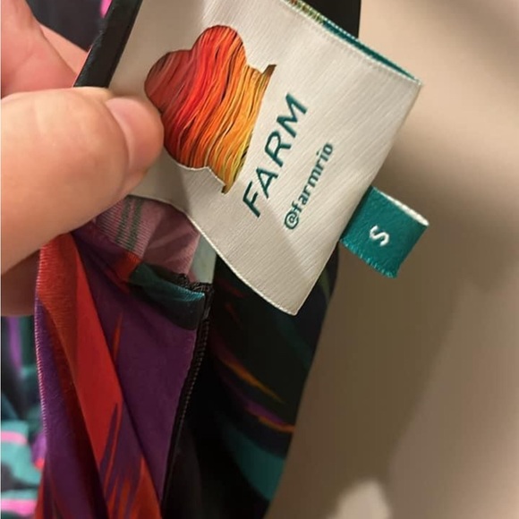 NWT - Picture 2 of 3